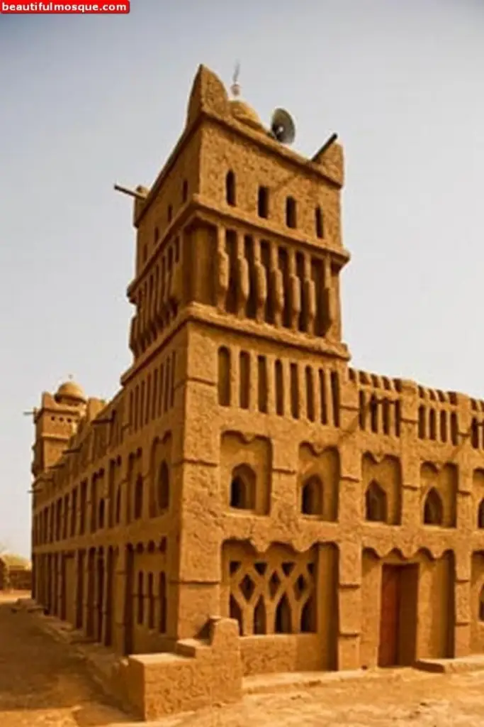 Indigenous Hausa Tubali Architecture - Culture